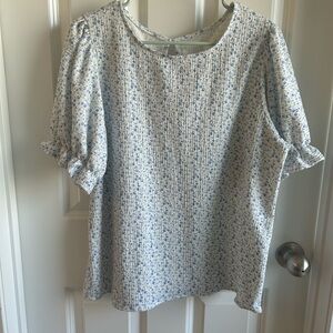 Women’s Blue Floral Puff-Sleeve Top